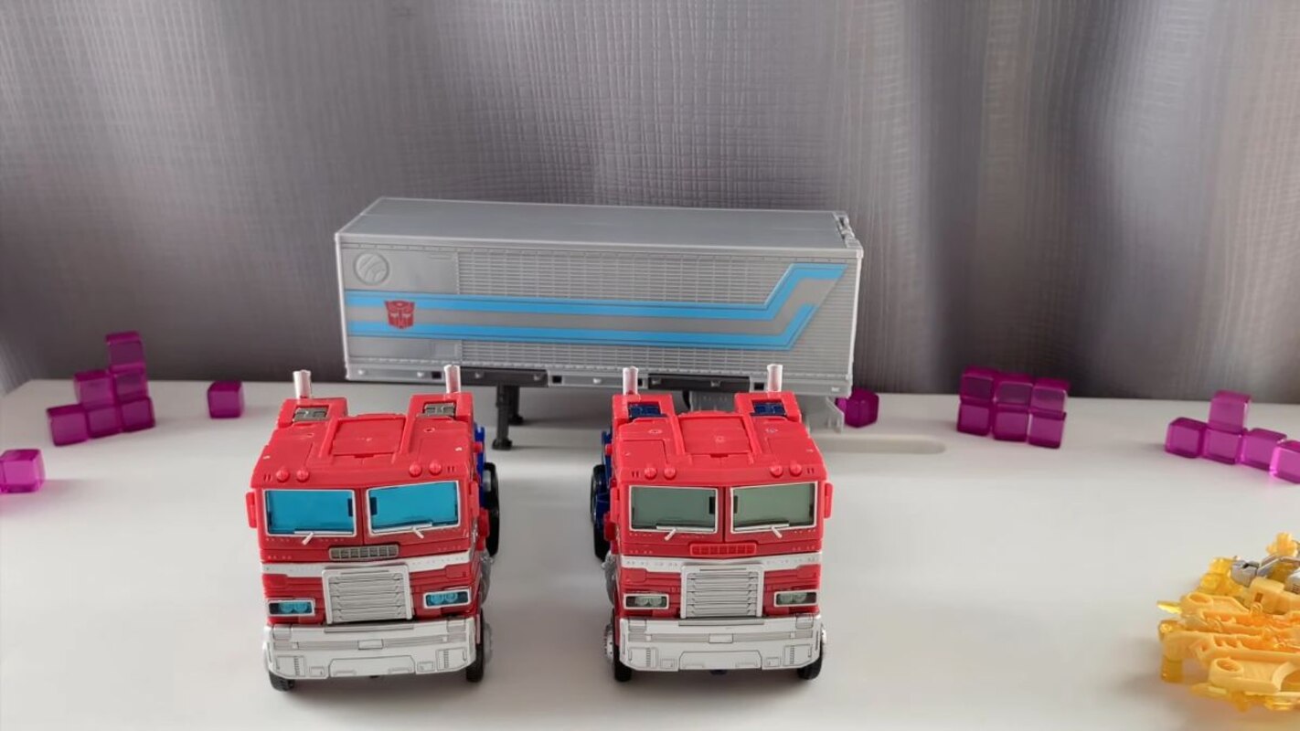 earthrise optimus prime accessory pack